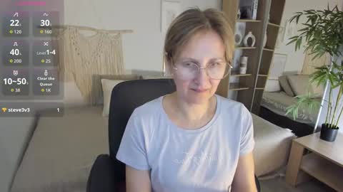 Paris online show from 09-21-25, 07:59