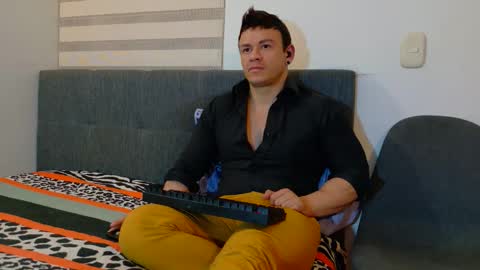 Mark Paris online show from 11-07-25, 04:12