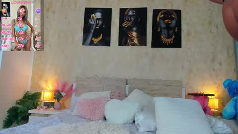 Paris online show from 03-04-25, 05:11