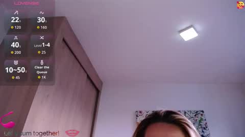 Paris online show from 10-08-25, 10:40