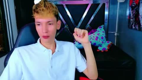 park_jimin1 online show from 11-27-25, 12:07