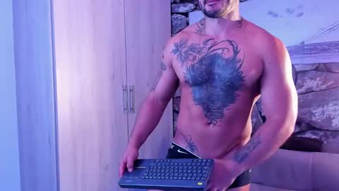 Snapshot of parker_lavine chatting on 12-24-24, 01:38 parker lavine online show from 12-24-24, 01:38