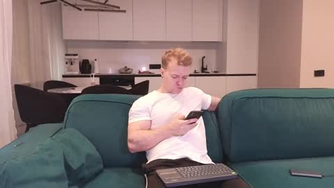 Pashka online show from 03-11-25, 08:41