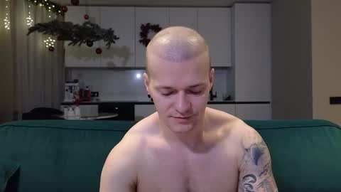 Pashka online show from 12-15-25, 06:28