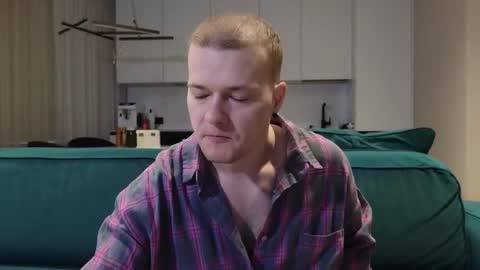 Pashka online show from 02-10-26, 06:39