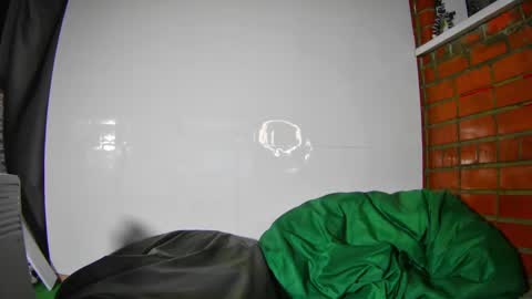 Snapshot of passion_luna chatting on 03-05-25, 12:33 LunaAlan online show from 03-05-25, 12:33