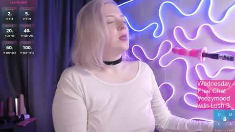 Snapshot of passion_luna chatting on 10-08-25, 04:54 LunaAlan online show from 10-08-25, 04:54