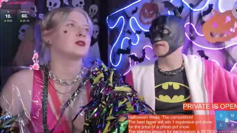 Snapshot of passion_luna chatting on 10-24-25, 12:45 LunaAlan online show from 10-24-25, 12:45