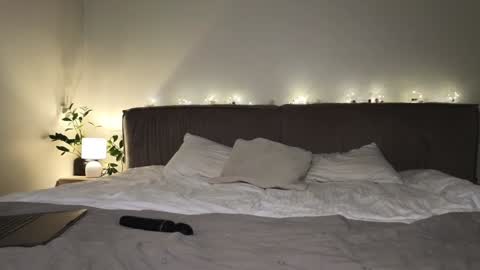 Anna online show from 01-22-25, 07:34