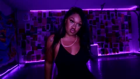 Passion online show from 09-24-25, 03:10