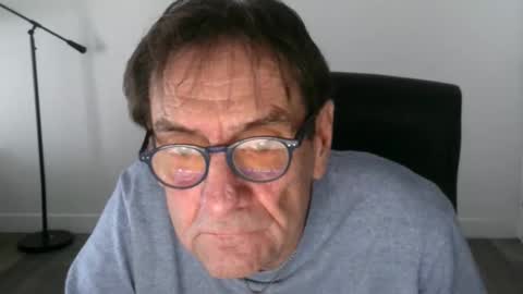 Bob online show from 11-22-25, 04:06