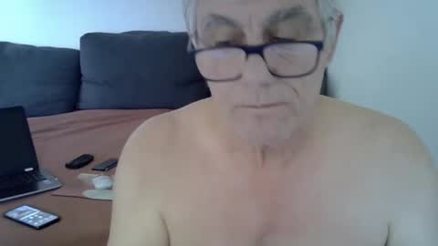 Snapshot of patrick5275 chatting on 12-10-24, 01:11 patrick5275 online show from 12-10-24, 01:11