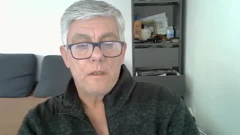 Snapshot of patrick5275 chatting on 01-21-25, 12:39 patrick5275 online show from 01-21-25, 12:39