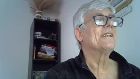 Snapshot of patrick5275 chatting on 03-01-25, 04:54 patrick5275 online show from 03-01-25, 04:54