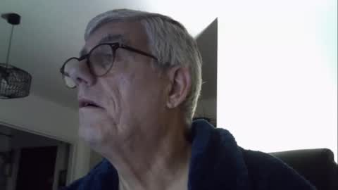Snapshot of patrick5275 chatting on 10-24-25, 04:42 patrick5275 online show from 10-24-25, 04:42