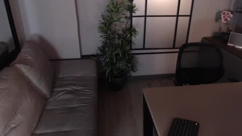 Snapshot of patrick_brown_ chatting on 12-05-24, 12:00 Patrick Brown online show from 12-05-24, 12:00