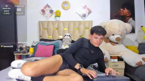 Snapshot of patrick_sanzzz chatting on 02-03-26, 06:40 Patrick online show from 02-03-26, 06:40