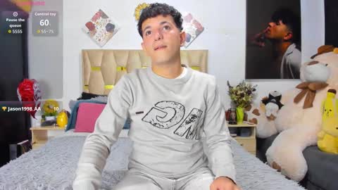 Snapshot of patrick_sanzzz chatting on 02-19-26, 02:18 Patrick online show from 02-19-26, 02:18