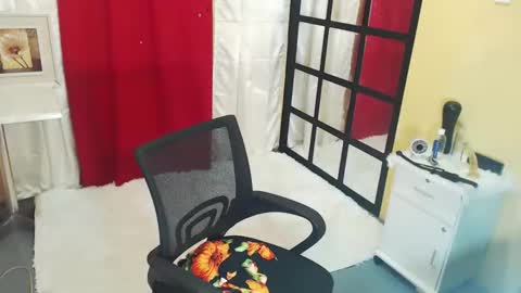 MrBigPaul online show from 09-18-25, 06:59