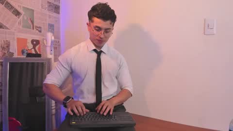 Paul online show from 02-11-25, 03:18