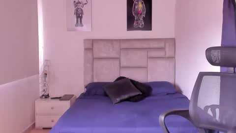 PAUL ROGER online show from 10-11-25, 03:10