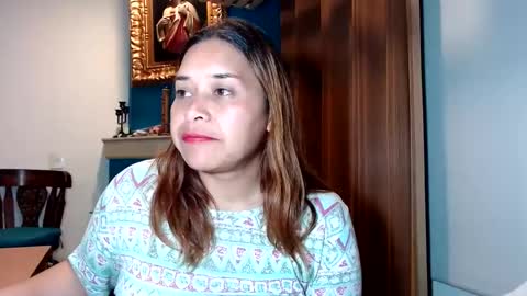 Snapshot of paula_anderson chatting on 12-10-24, 01:00 PAULA online show from 12-10-24, 01:00