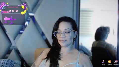 Snapshot of paula_daniela1 chatting on 10-27-25, 09:30 Paula online show from 10-27-25, 09:30
