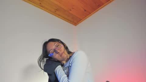 Paula perez - online show from 10-23-25, 03:50