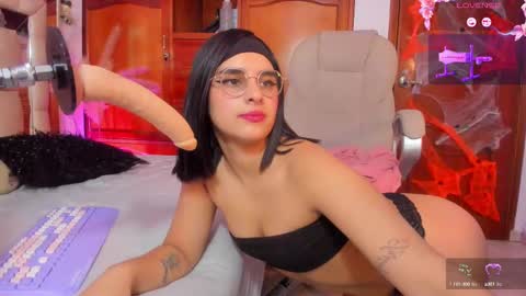 paulha_miller online show from 10-10-25, 12:15