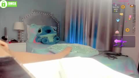 Snapshot of paulina_doll_ chatting on 12-19-24, 02:45 Paulina online show from 12-19-24, 02:45
