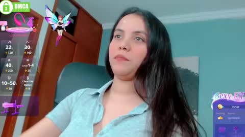 Snapshot of paulina_doll_ chatting on 02-17-25, 02:09 Paulina online show from 02-17-25, 02:09