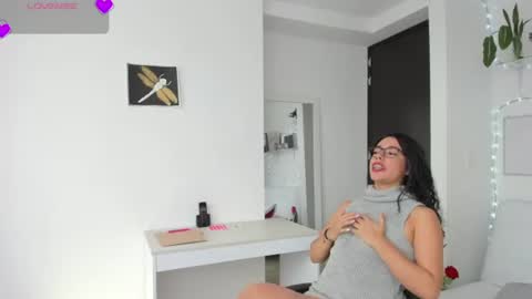 Snapshot of paulina_dossantos chatting on 07-09-26, 06:34 paulina online show from 07-09-26, 06:34