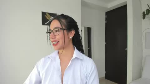 Snapshot of paulina_dossantos chatting on 07-19-26, 07:39 paulina online show from 07-19-26, 07:39