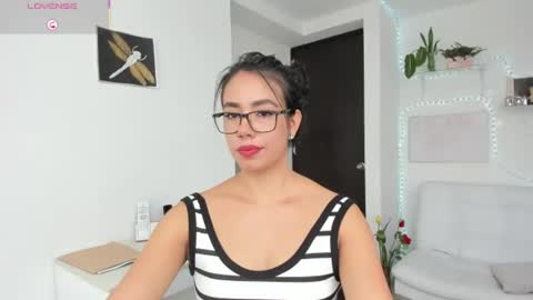Snapshot of paulina_dossantos chatting on 07-31-26, 06:51 paulina online show from 07-31-26, 06:51