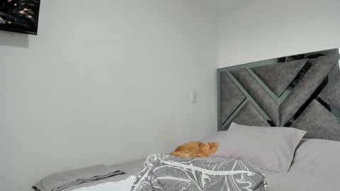 Paulina online show from 04-17-26, 07:50