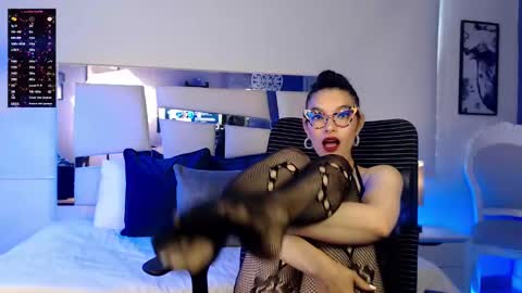 Paulina online show from 02-16-25, 01:38