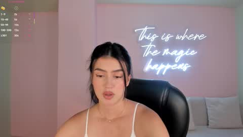 Paulina Santos  online show from 09-27-25, 07:30