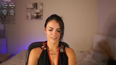 Snapshot of pauline_2005 chatting on 07-27-26, 02:02 Pauline online show from 07-27-26, 02:02
