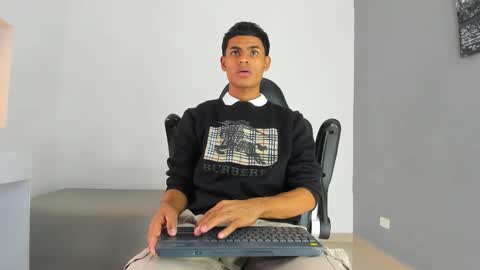 Paull Cassidy online show from 10-27-25, 07:40