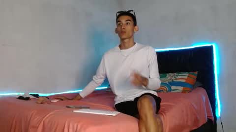 paulosex12 online show from 10-22-25, 11:59