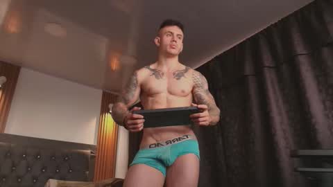 Snapshot of paulthompson_ chatting on 02-07-26, 12:31 Paul online show from 02-07-26, 12:31