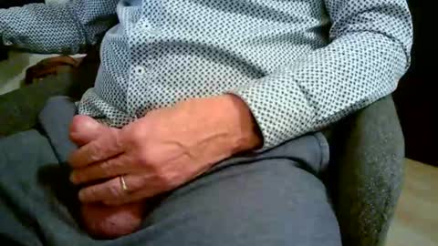 Paul online show from 12-21-25, 06:37