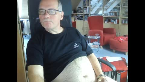 Pavlov aka Peter online show from 12-19-24, 10:34