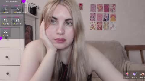 Allisses online show from 03-08-25, 03:45