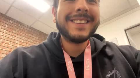 Snapshot of pchav chatting on 11-07-25, 06:19 Pete online show from 11-07-25, 06:19