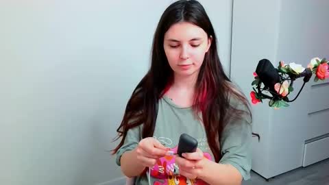 Peachy online show from 12-22-25, 05:21