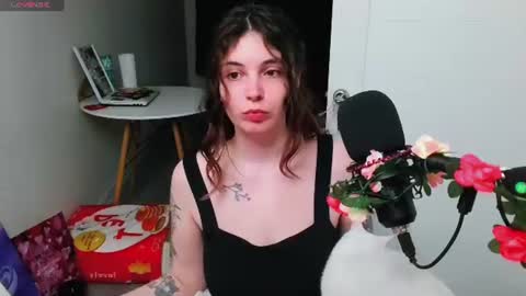 Snapshot of peachybabe__ chatting on 06-16-26, 10:01 Peachy online show from 06-16-26, 10:01