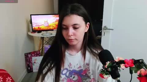 Snapshot of peachybabe__ chatting on 06-21-26, 07:05 Peachy online show from 06-21-26, 07:05