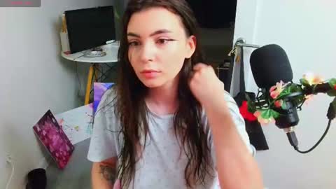 Snapshot of peachybabe__ chatting on 06-30-26, 12:55 Peachy online show from 06-30-26, 12:55