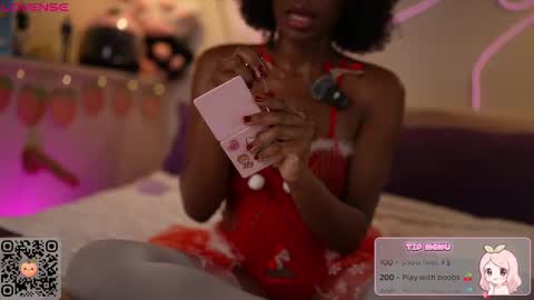 peachypeachgirl online show from 11-19-25, 03:39